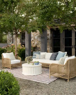 Glenwood Outdoor Lounge Chair (Ready to Ship)