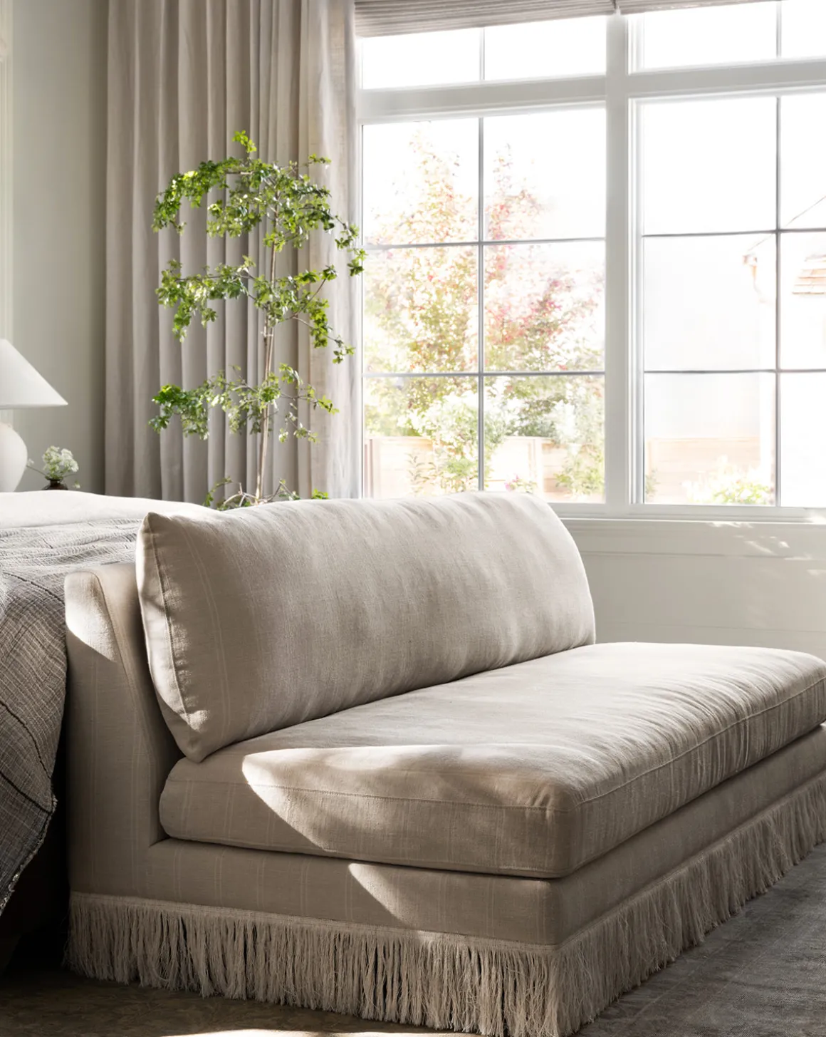Philippa Settee (Ready to Ship)