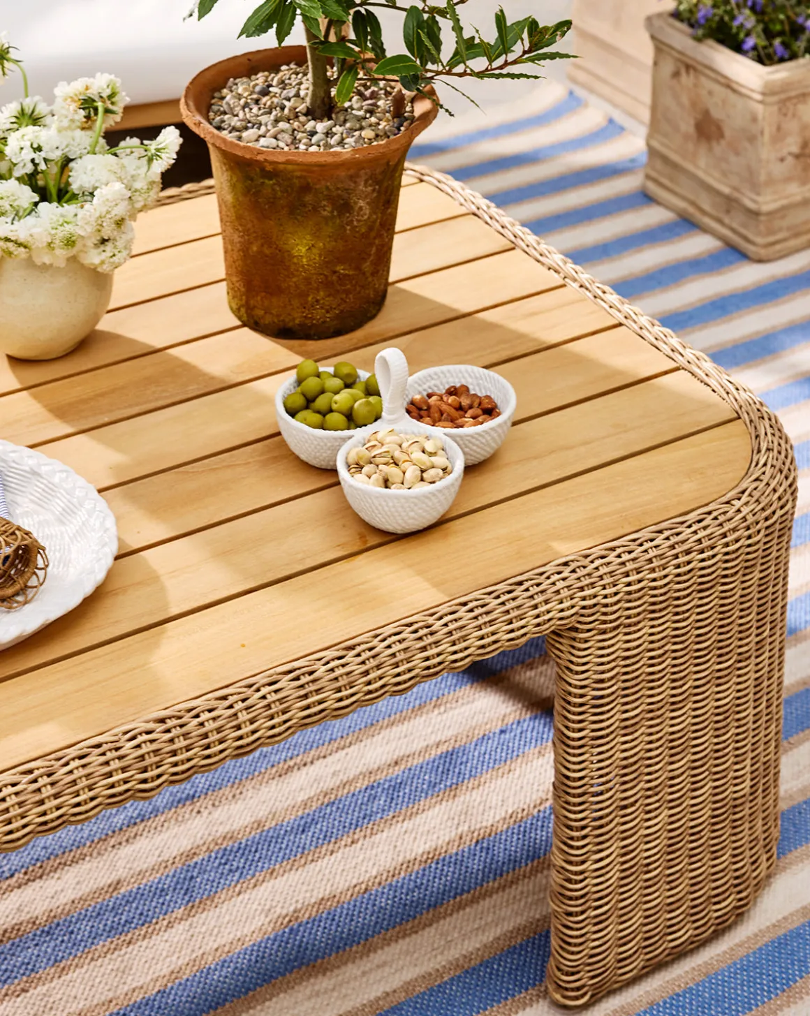 Woven Ceramic Dip Dish with Spoon